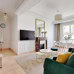 Modern Apartment - 2Bd 4P - Louvre Marais