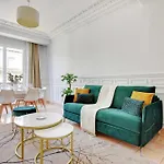 Modern Apartment - 2Bd 4P - Louvre Marais