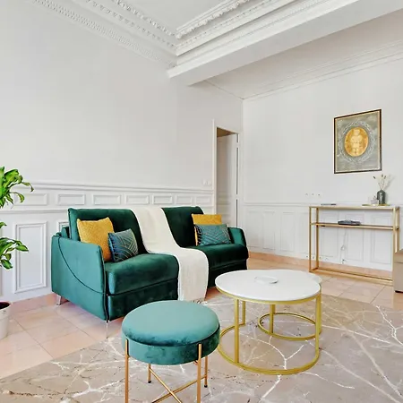 Modern - 2bd 4p - Louvre Marais Apartment Paris